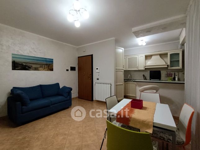 Appartamento in residenziale in Via Luigi Olivares