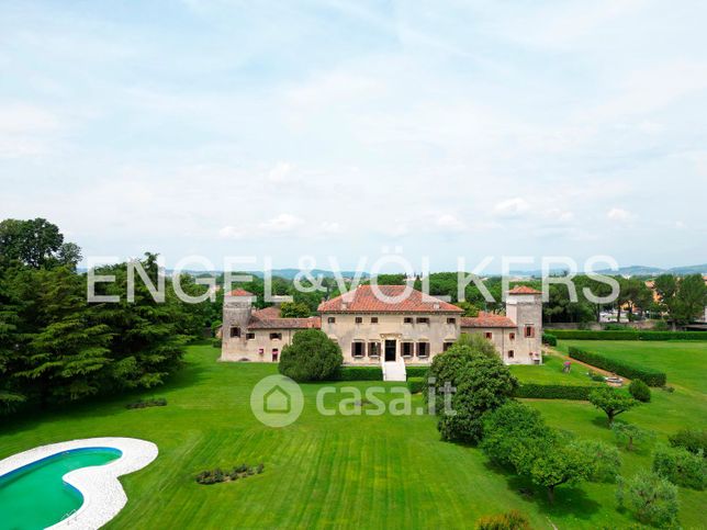 Villa in residenziale in Via Antonio Bertoldi
