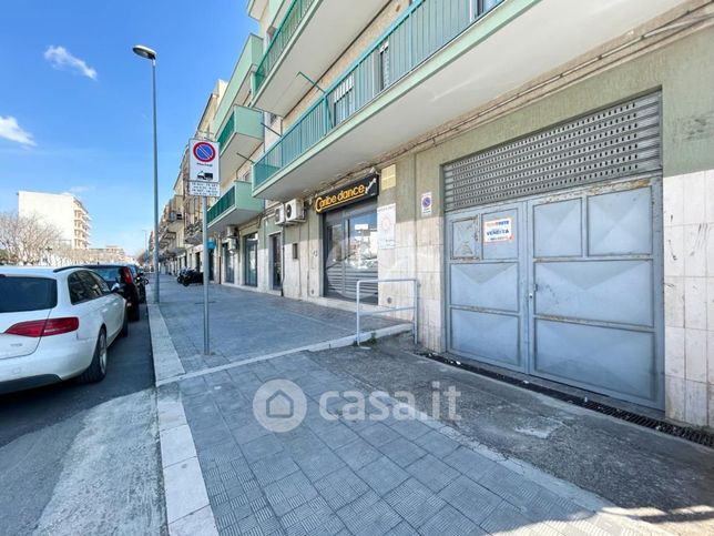 Box/posto auto in residenziale in Viale Giuseppe di Vittorio 217