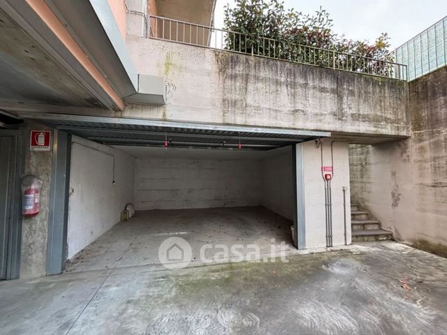 Box/posto auto in residenziale in Via Pio XII