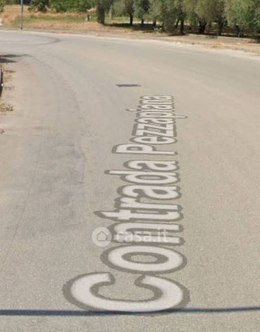 Capannone in commerciale in Contrada Pezzapiana