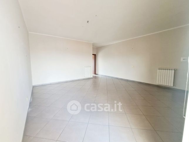 Appartamento in residenziale in Via Adda 29