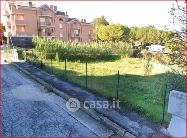Terreno agricolo in commerciale in Via Paolo Borsellino