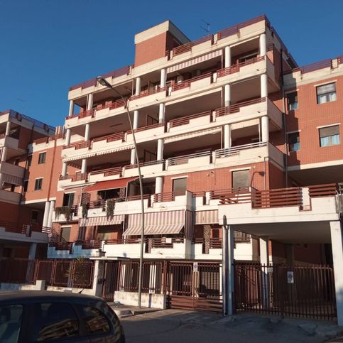 Appartamento in residenziale in Via Fortore 45