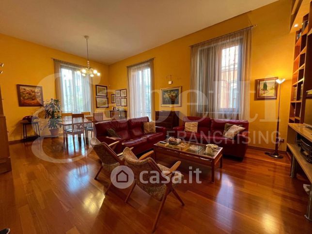 Appartamento in residenziale in Via Bari 19 -1
