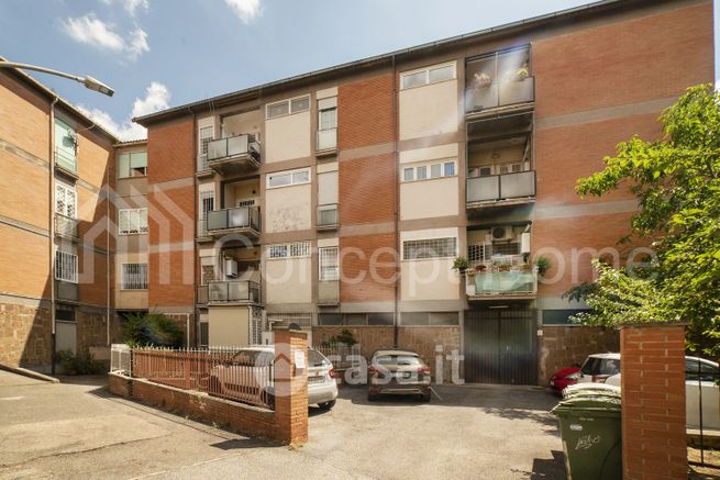 Appartamento in residenziale in Via Colle Di Mezzo 40