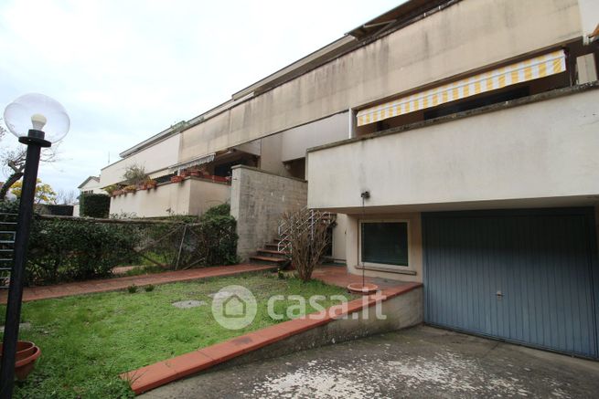 Villetta a schiera in residenziale in Via Caduti del Lavoro