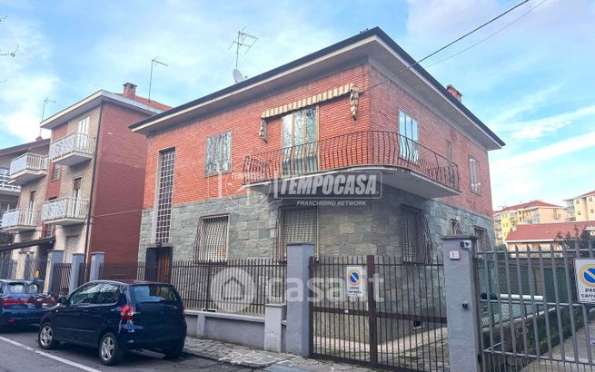 Casa bi/trifamiliare in residenziale in Via Condove