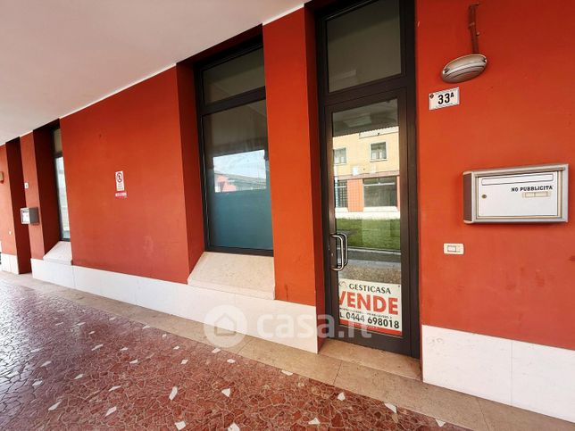 Ufficio in commerciale in Via G. Marconi 33 /A