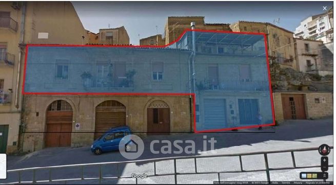 Casa indipendente in residenziale in Via Costantino 11 /13