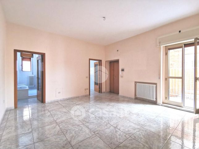 Appartamento in residenziale in Via Michele Scioscia 36