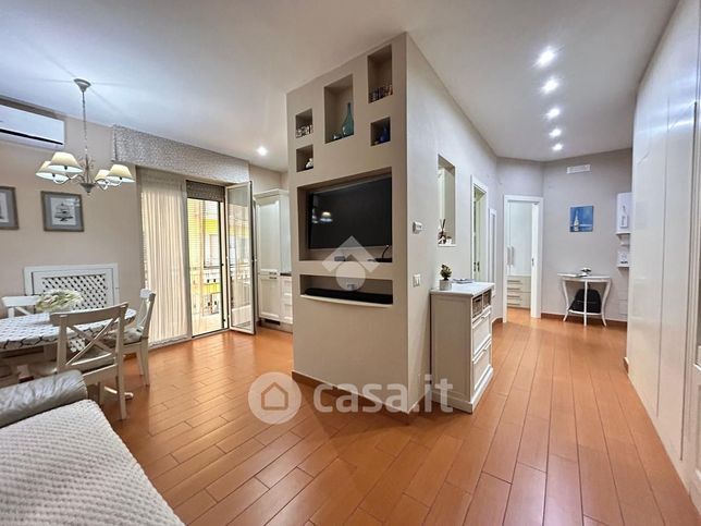 Appartamento in residenziale in Viale Michelangelo 46