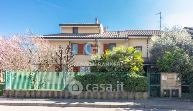 Villetta a schiera in residenziale in Via Pallanza 17