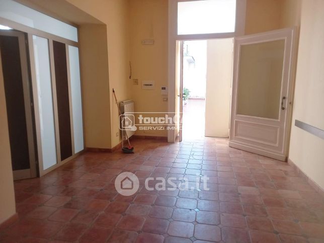 Ufficio in commerciale in Via Seggio