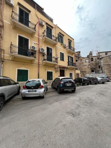 Appartamento in residenziale in Via Paolo Amato 38