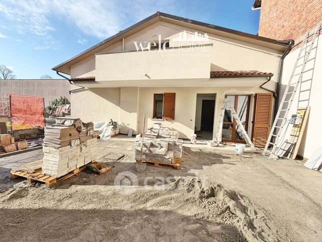 Villetta a schiera in residenziale in Via Ostia