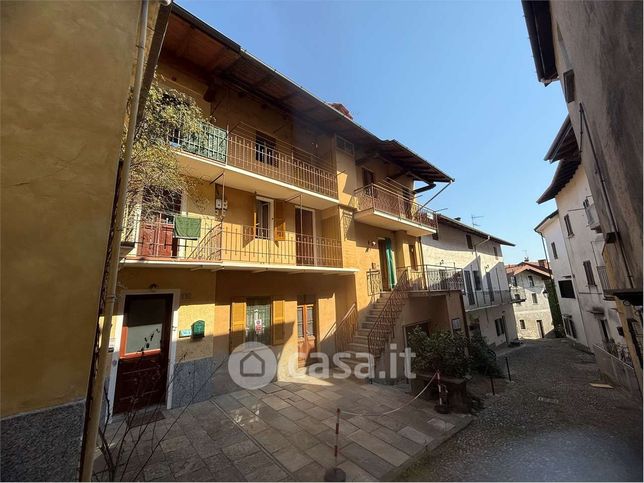 Casa bi/trifamiliare in residenziale in Via Particolare 3