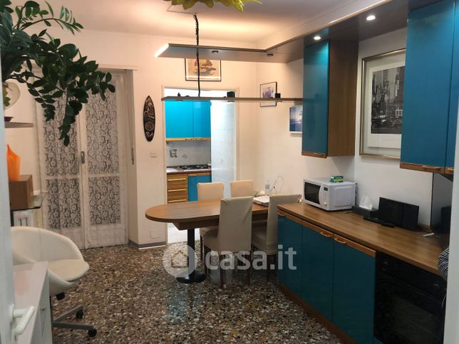 Appartamento in residenziale in Via Giovanni Spano 4