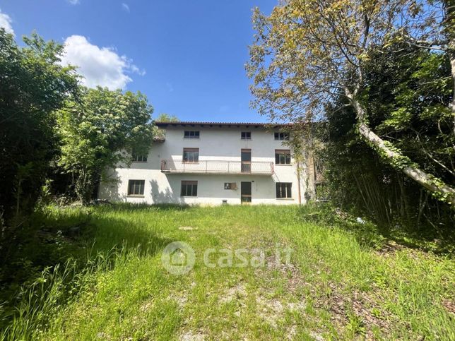 Villa in residenziale in Via Gallici 32