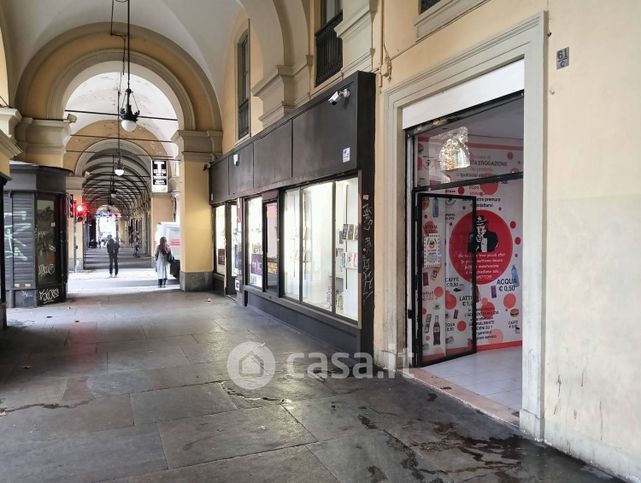 Attivitã /licenza (con o senza mura) in commerciale in Corso Vittorio Emanuele II 61