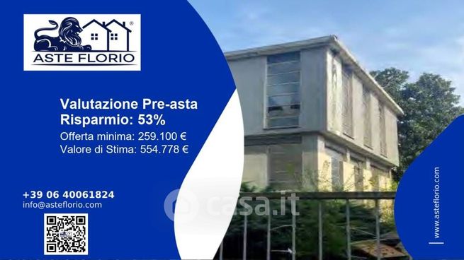 Capannone in commerciale in Via M. Borsa 11