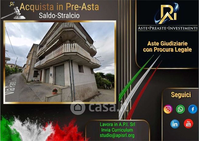 Appartamento in residenziale in Via Pareti Cornella 27