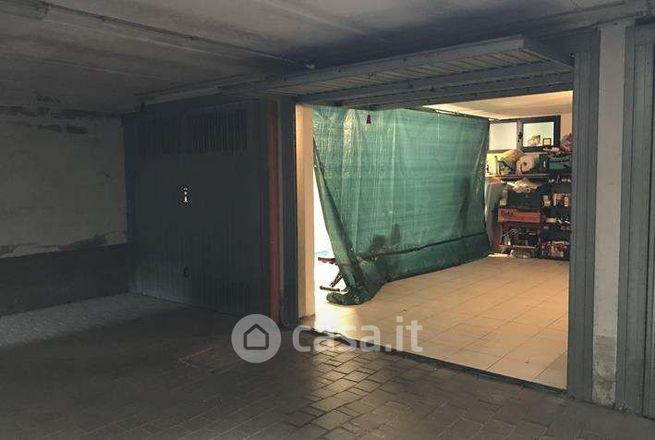 Garage/posto auto in residenziale in 