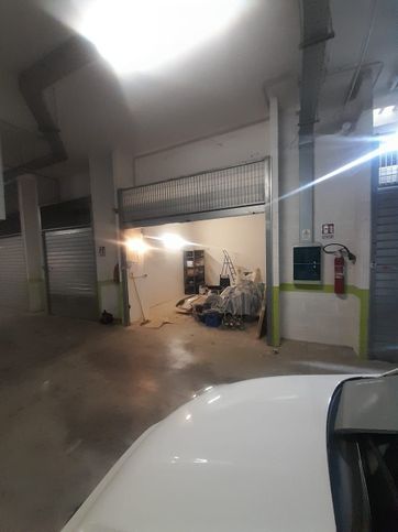 Garage/posto auto in residenziale in Viale Alessandrino 400