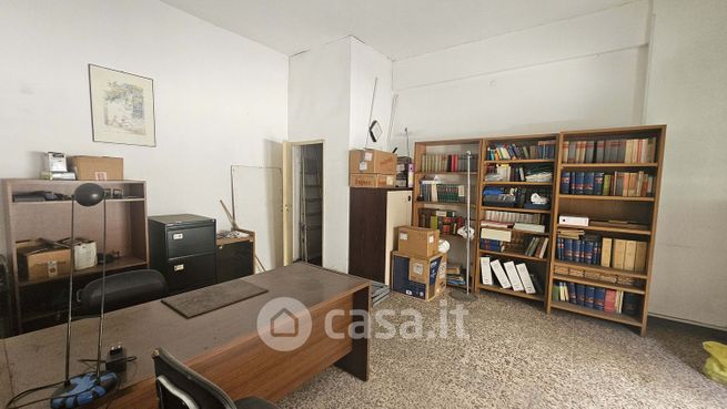Ufficio in commerciale in Via P. Umberto 185