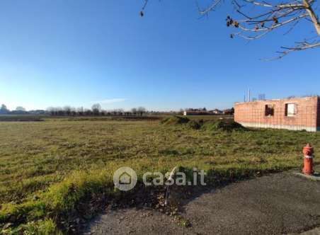 Terreno edificabile in residenziale in Via Papa Giovanni Paolo II