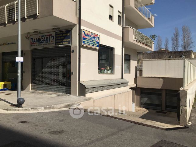 Box/posto auto in residenziale in Via Filippo Sciaraffia 24
