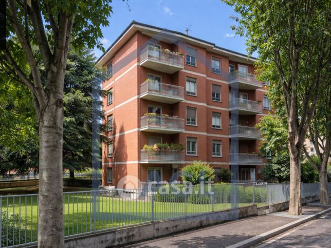 Appartamento in residenziale in Via Giuseppe Parini 1