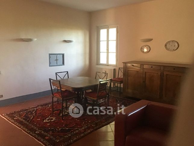 Appartamento in residenziale in Via della casa rossa 113