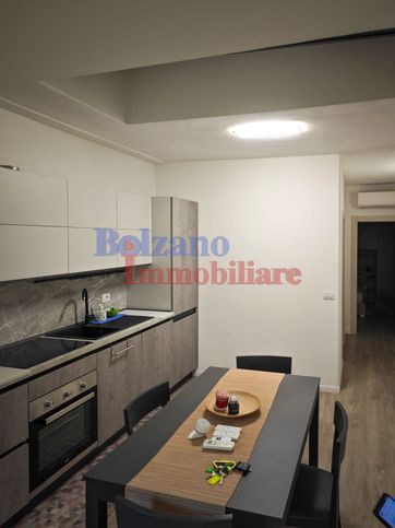 Appartamento in residenziale in Via Resia