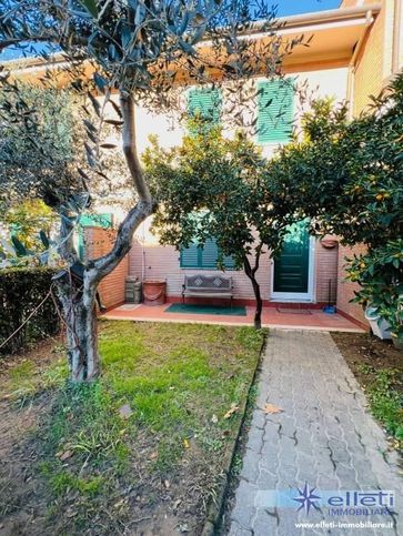 Villetta a schiera in residenziale in