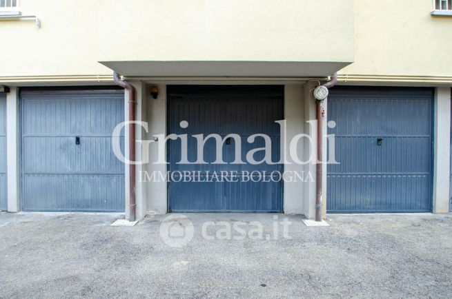 Garage/posto auto in residenziale in Via Andrea Costa