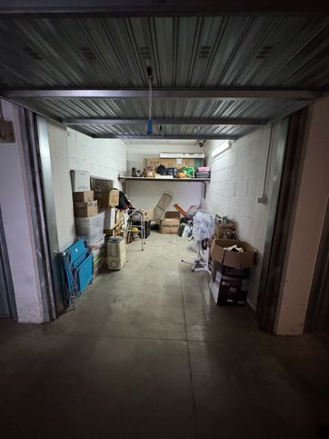 Box/posto auto in residenziale in Via delle Fresie