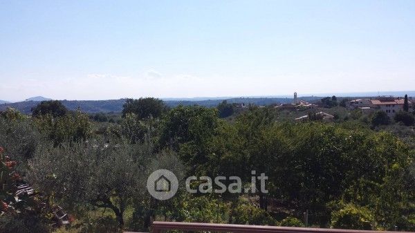 Casa indipendente in residenziale in Via DI ACQUAVIVA