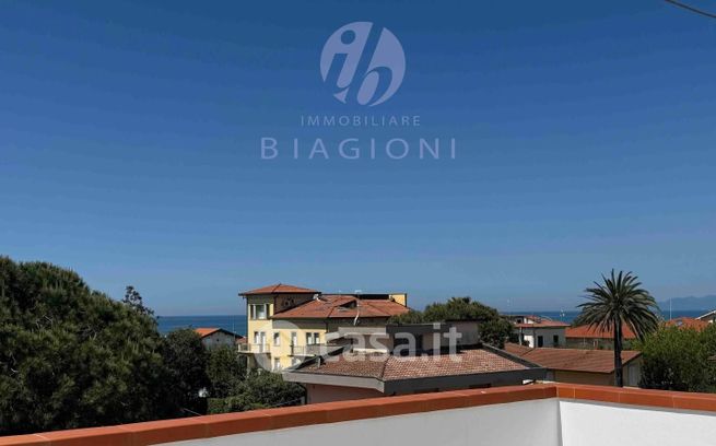 Appartamento in residenziale in Viale Versilia 1
