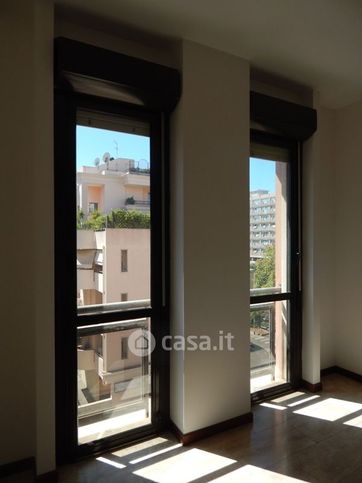 Ufficio in commerciale in Vicolo II Barone Rossi 2