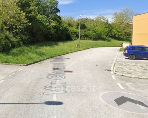 Box/posto auto in residenziale in Via Giovanni Falcone