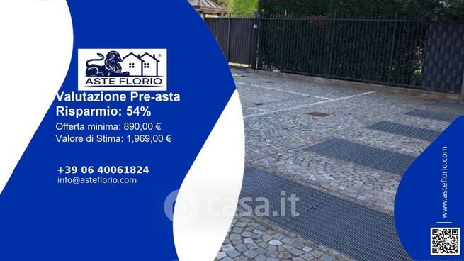 Box/posto auto in residenziale in Via Maria Montessori