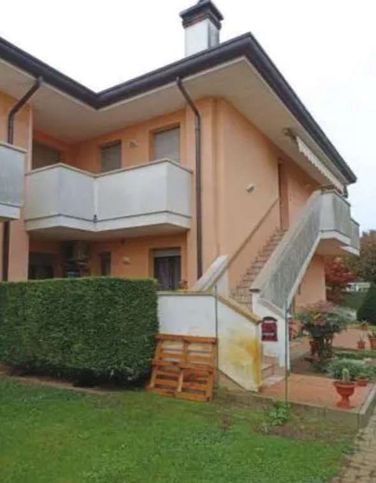 Appartamento in residenziale in Via Altaura