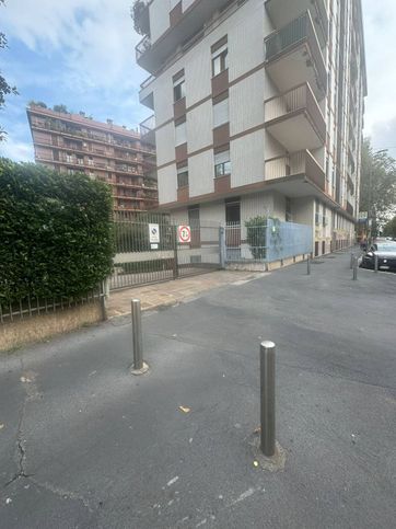 Garage/posto auto in residenziale in Via Giuseppe Frua 26