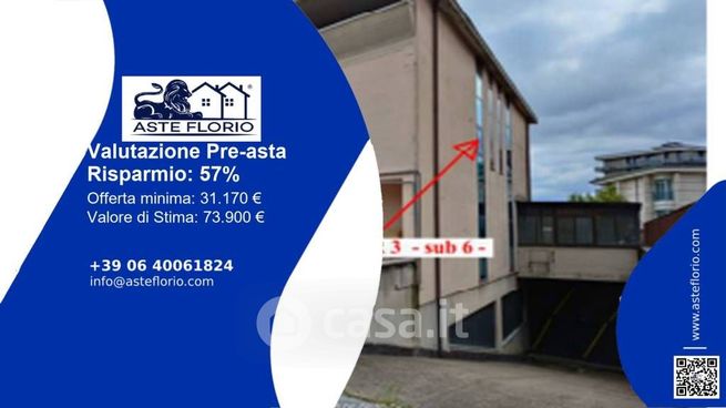 Ufficio in commerciale in Via Camillo Renzi 32