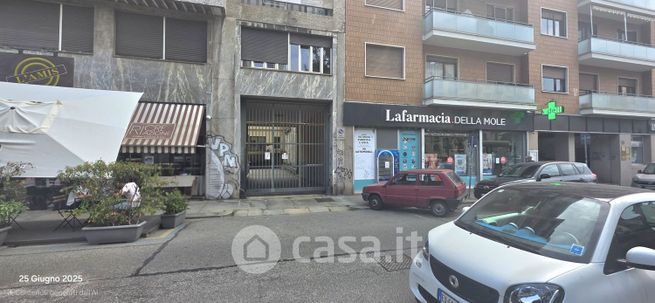 Box/posto auto in residenziale in Corso San Maurizio 31