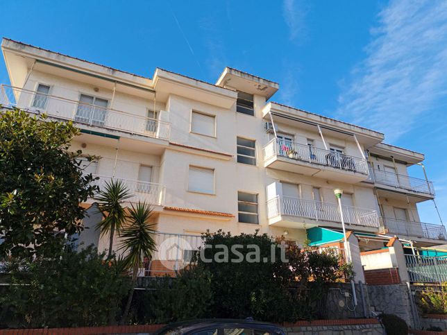 Appartamento in residenziale in Via San Bernardo 16
