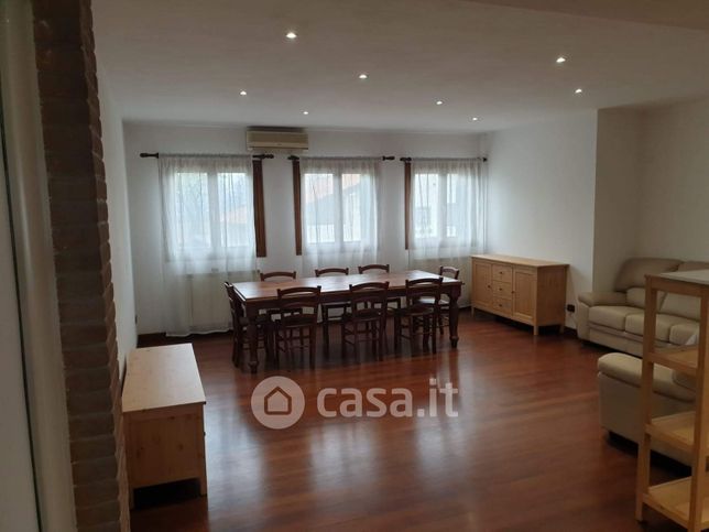 Appartamento in residenziale in Via Orlanda