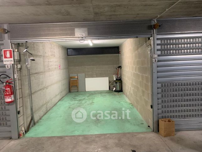 Box/posto auto in residenziale in Via Martiri della Libertà