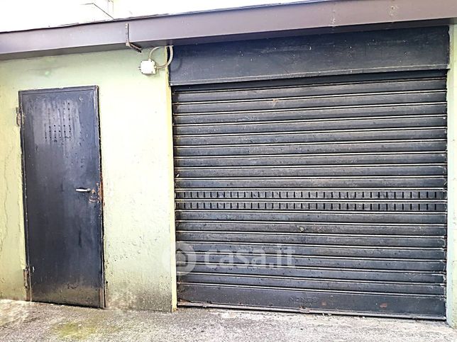 Box/posto auto in residenziale in Via Varese